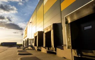 Magazyny klasy A vs. klasy B: Czy zawsze warto płacić za najwyższy standard?