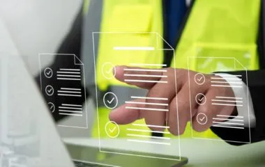 Opłaty eksploatacyjne (service charge) w magazynie: Co wchodzi w ich skład i jak je negocjować?