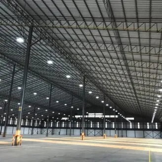 Czy można prowadzić działalność inną niż składowanie w magazynie – co na to MPZP i umowa?