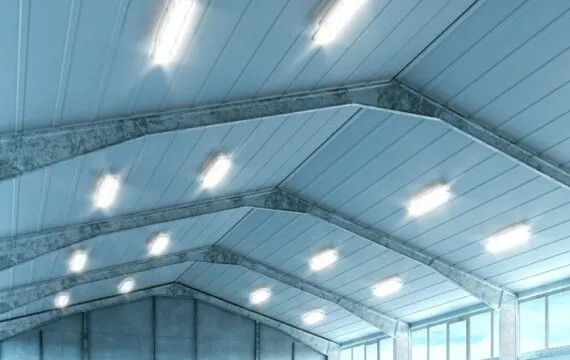 Oświetlenie i układ instalacji elektrycznej w magazynie: jak zapewnić efektywność i bezpieczeństwo?